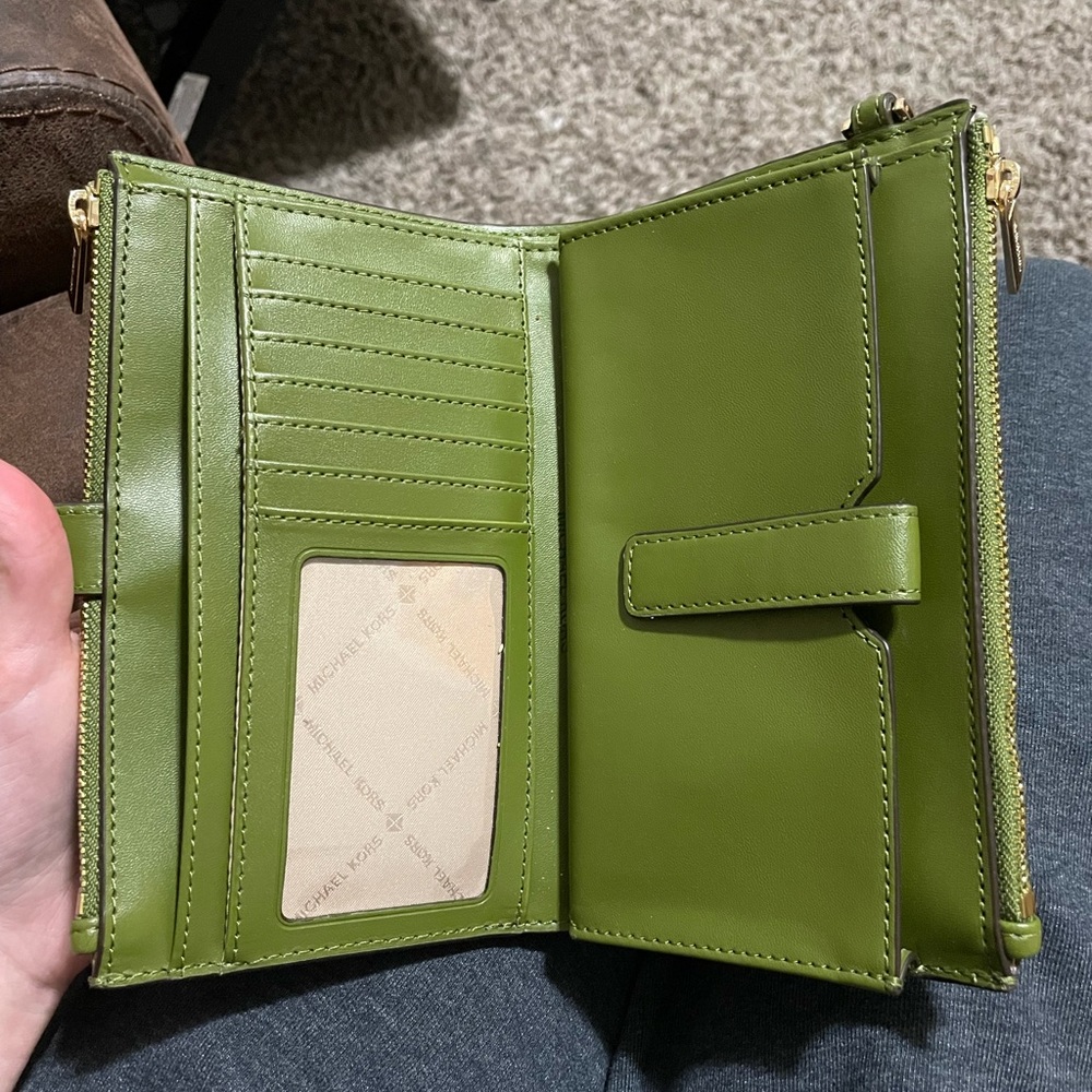 Michael Kors Purse and Wallet - Picture 7 of 7